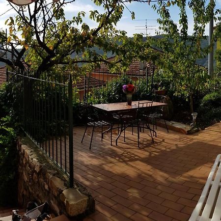Вилла Casa Dalia Pietrabruna Экстерьер фото