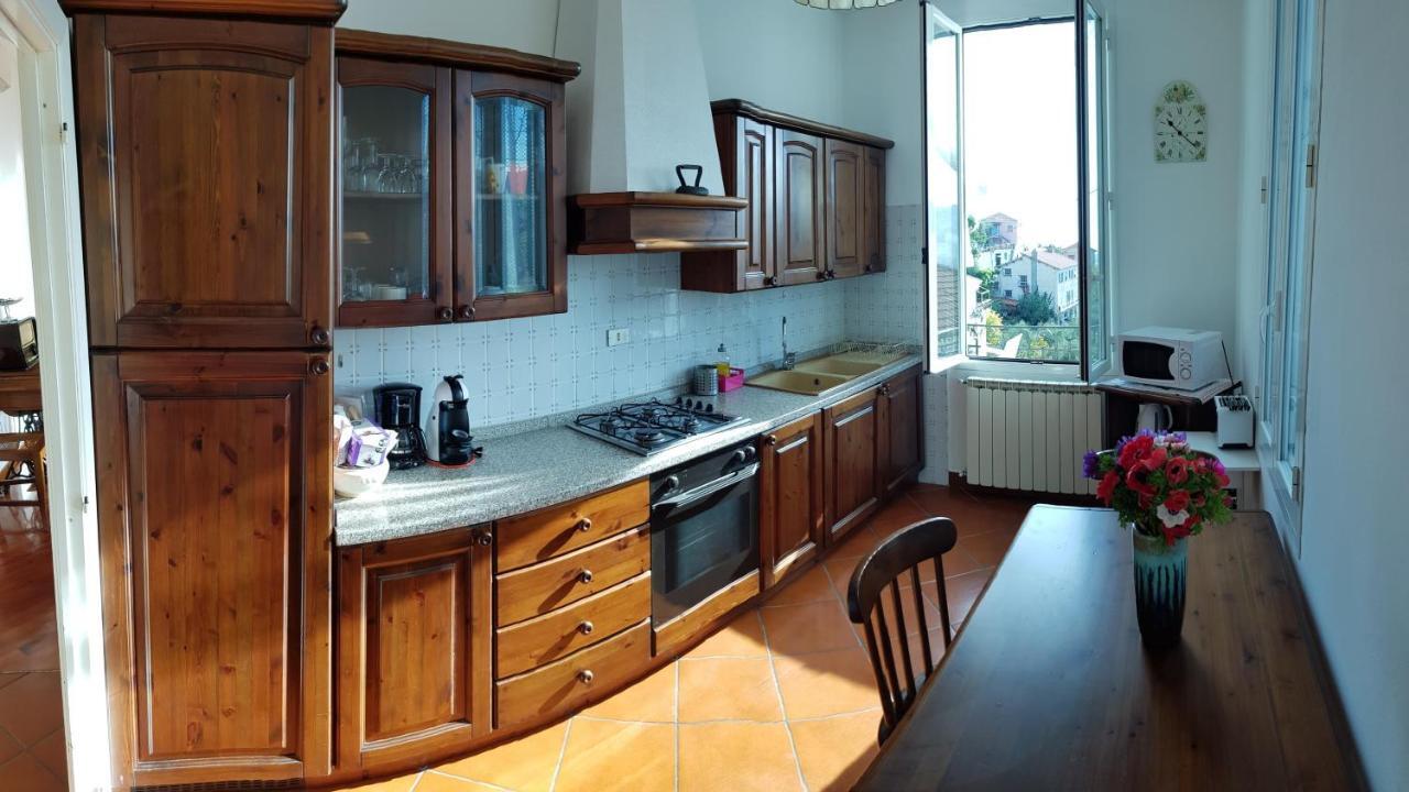 Вилла Casa Dalia Pietrabruna Экстерьер фото